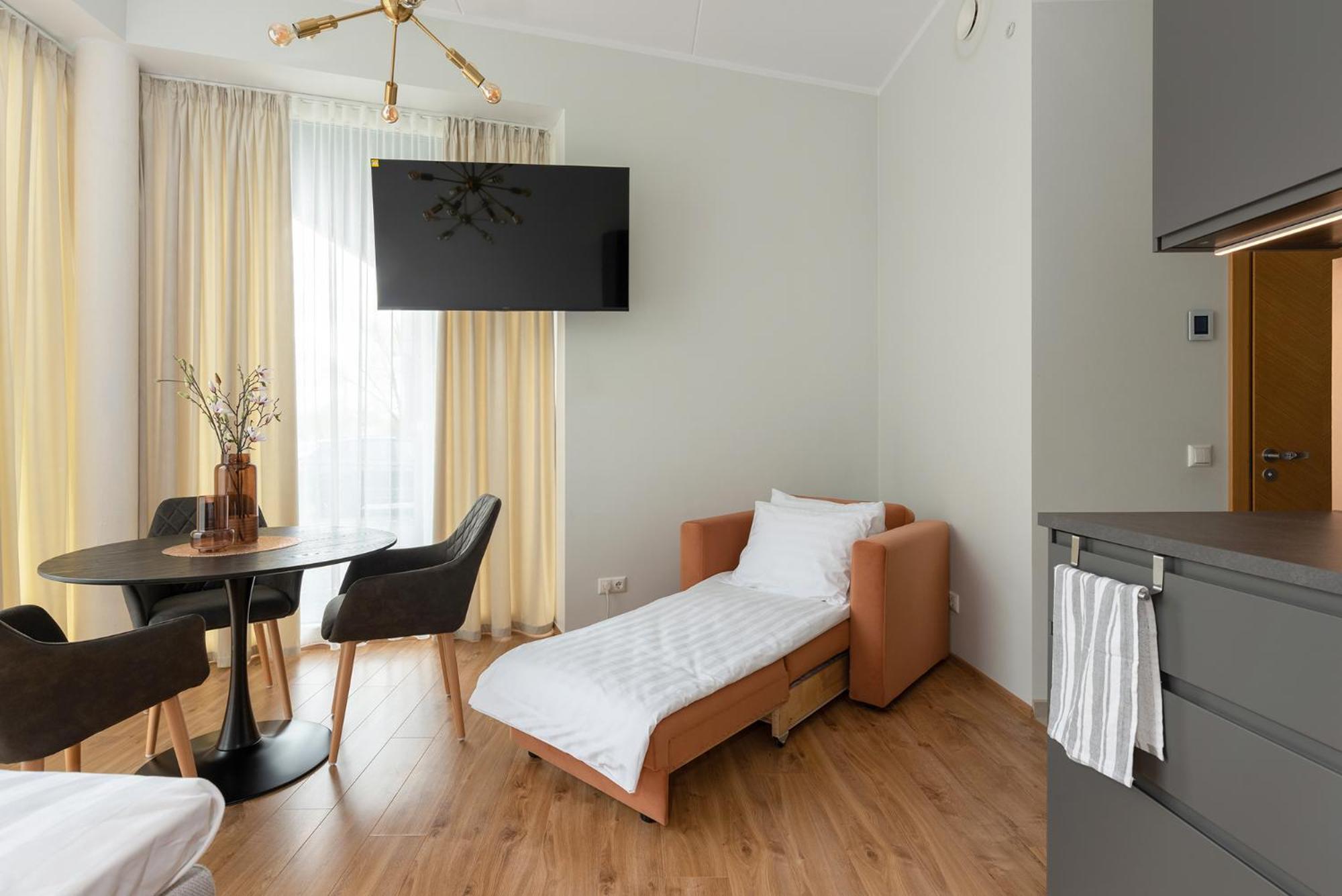Bronze Colour Studio In Tartu City Centre Luaran gambar